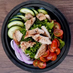 Menú Keto - Doiche Gourmet Foods: personaliza tu comida con opciones saludables y deliciosas como proteínas, ensaladas y jugos naturales.